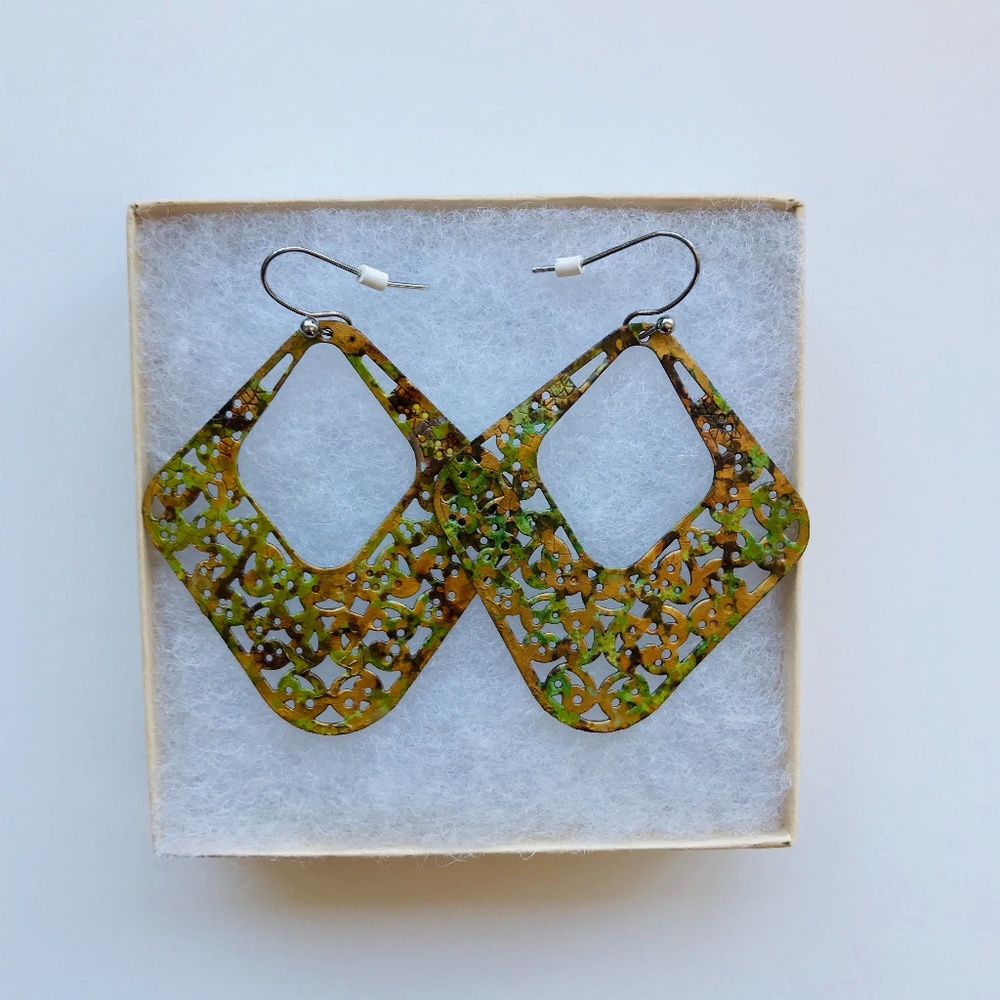 Vintage Metal Diamond-Shaped Earrings